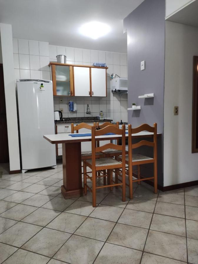 Apto Com Churrasqueira - 60 Metros Do Mar!!! Canasvieiras Florianopolis Ngoại thất bức ảnh