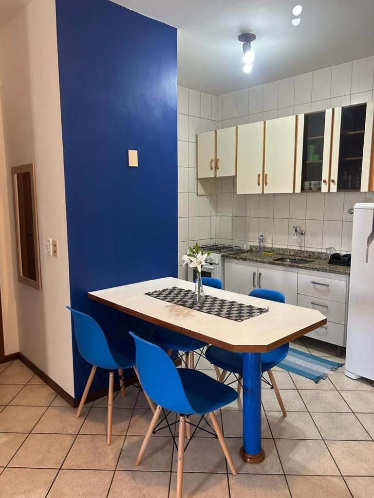Apto Com Churrasqueira - 60 Metros Do Mar!!! Canasvieiras Florianopolis Ngoại thất bức ảnh